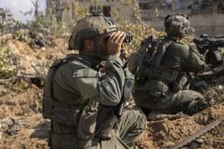 Israel bao vây Thành phố Gaza, bị quân du kích tấn công từ đường hầm