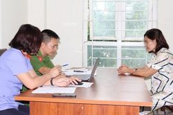 Nữ thầy bói lừa 'cắt vía âm' để giải hạn chiếm đoạt tiền tỷ