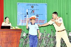 Triển khai nhiều hoạt động xây dựng ý thức giao thông cho học sinh