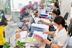 TPHCM rà soát việc bố trí 'người nhà' trong các cơ quan