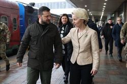 EU nói sát cánh cùng Ukraine, ông Putin nói vũ khí phương Tây vào tay Taliban
