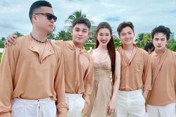 Dàn khách mời lên đồ đồng điệu trước giờ G đám cưới Puka - Gin Tuấn Kiệt, cả showbiz hội ngộ!