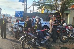 Tạm giữ nhiều xe phân khối lớn 'diễn xiếc' trên QL1A