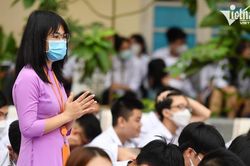 Trao quyền chọn SGK cho trường: Hợp lý nhưng cần tránh sự can thiệp, thao túng
