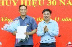 Đảng bộ huyện Bắc Yên có 22 đảng viên được tặng Huy hiệu Đảng đợt 7/11