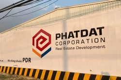 Bất động sản Phát Đạt muốn bán công ty con cho doanh nghiệp của Chủ tịch Nguyễn Văn Đạt