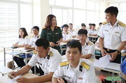 Học ngoại ngữ để hiểu sâu trang bị kỹ thuật