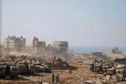 Quân đội Israel tuyên bố 'cắt đôi' Dải Gaza, cô lập Hamas