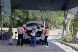 11 trẻ mầm non bị nhồi nhét trong ô tô 7 chỗ: Trường nói gì?
