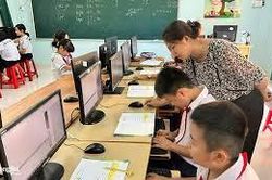 Khắc phục tình trạng thiếu giáo viên