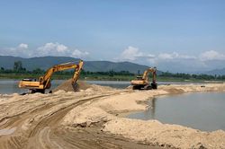 Hà Nội: Tổ chức đấu giá quyền khai thác 3 mỏ cát