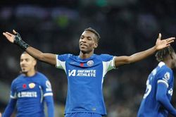 Nicolas Jackson ghi hat-trick, Chelsea nhấn chìm Tottenham