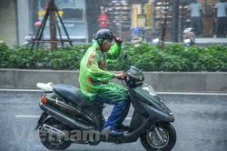 Không khí lạnh gây mưa dông nhiều nơi, Bắc Bộ có nơi lạnh dưới 18 độ C