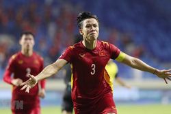 Tin nóng thể thao sáng 8/11: Quế Ngọc Hải nguy cơ lỡ trận gặp ĐT Philippines, ĐT Việt Nam đá trên sân cỏ nhân tạo