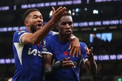 Tottenham thua đau Chelsea: Điều Pochettino cần cuối cùng cũng đến