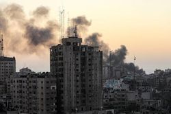 Quân đội Israel tiến vào trung tâm thành phố Gaza