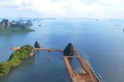 Phó Thủ tướng yêu cầu kiểm tra phản ánh Dự án khu đô thị quây núi đá vịnh Hạ Long làm 'hòn non bộ'