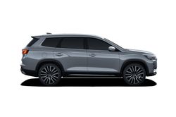 SUV 7 chỗ, động cơ tăng áp, giá chỉ hơn 330 triệu đồng