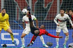 Thắng thuyết phục PSG, Milan trỗi dậy mạnh mẽ