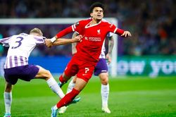 Cúp C2 châu Âu: Liverpool thua cay đắng ở phút 90+8, Brighton lại hạ Ajax