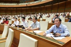 Quốc hội giao thu ngân sách nhà nước 1.700.988 tỷ đồng năm 2024