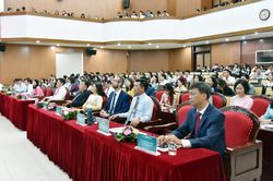 Thúc đẩy kinh tế tư nhân phát triển nhanh và bền vững