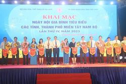 Ngày hội Gia đình tiêu biểu các tỉnh, thành phố miền Tây Nam Bộ