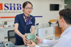 Mùa cuối năm, nhiều ngân hàng giảm tiếp lãi suất cho vay