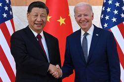 Lý do thực sự khiến ông Biden muốn gặp ông Tập tại APEC?
