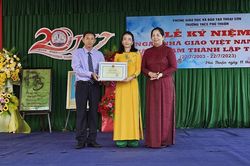 Trường THCS Phú Thuận được Bộ Giáo dục và Đào tạo tặng Bằng khen