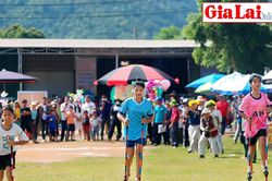 Sôi nổi trò chơi dân gian ở Lễ hội Hoa dã quỳ-Núi lửa Chư Đang Ya