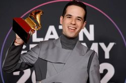 Sự thất vọng của âm nhạc Latin tại đề cử Grammy 2024