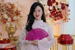 Midu khoe ảnh tại lễ ăn hỏi, bị netizen bắt bẻ một điều