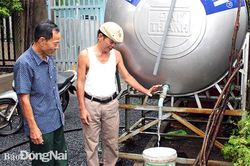 Bí thư, chủ tịch UBND huyện đối thoại với người dân 5 xã về nước máy sinh hoạt