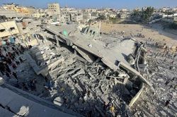 Bệnh viện lớn nhất Gaza ngừng hoạt động, Mỹ tập kích loạt mục tiêu Syria