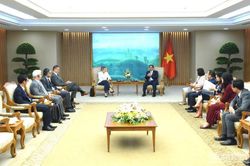 Mong muốn Pháp hỗ trợ Việt Nam đào tạo nhân lực ngành y tế, nghiên cứu về các bệnh truyền nhiễm mới nổi