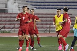 Vũ Văn Thanh: 'Mặt sân nếu không tốt thì khó khăn cho tất cả chứ không riêng đội nào'