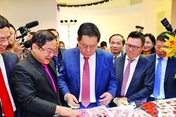 Báo chí làm chủ, không phải nô lệ công nghệ