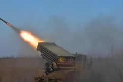 Mỹ nói viện trợ cho Ukraine đang giảm dần, Hungary từ chối hỗ trợ cho Kiev