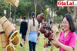 Đa dạng sản phẩm lưu niệm đặc trưng