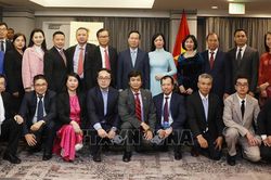 Chủ tịch nước Võ Văn Thưởng gặp mặt các cán bộ, nhân viên các cơ quan đại diện Việt Nam tại Hoa Kỳ
