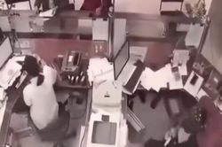 Điều tra vụ cướp chi nhánh một ngân hàng ở Nghệ An