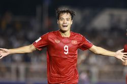 Văn Toàn ghi bàn đầu tiên sau gần 1 năm cho ĐT Việt Nam