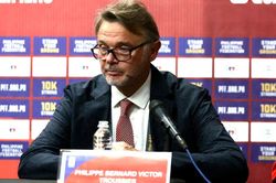 HLV Troussier: 'Đây là trận thắng quan trọng dù không dễ dàng'