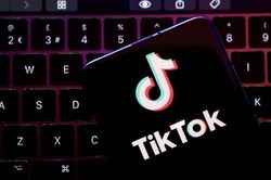 Nghiên cứu: Ngày càng nhiều người lên Facebook, YouTube và TikTok để đọc tin tức