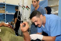 Israel bị tố pháo kích bệnh viện ở Gaza, HĐBA thông qua nghị quyết về xung đột