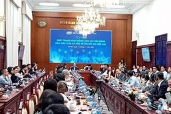 Lo ngại tín dụng tiêu dùng ngày càng 'teo tóp'