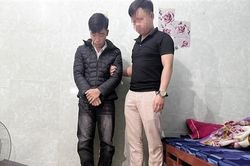 Kẻ gian cạy cửa trộm 13kg bạc