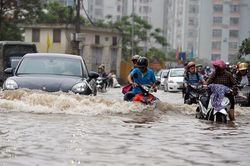 Thời tiết hôm nay ngày 17/11/2023: Bắc Bộ trời rét, Trung Bộ nguy cơ ngập úng, sạt lở đất