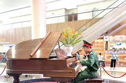 Nghe tiếng đàn Dương cầm trong Bệnh viện quân y 175